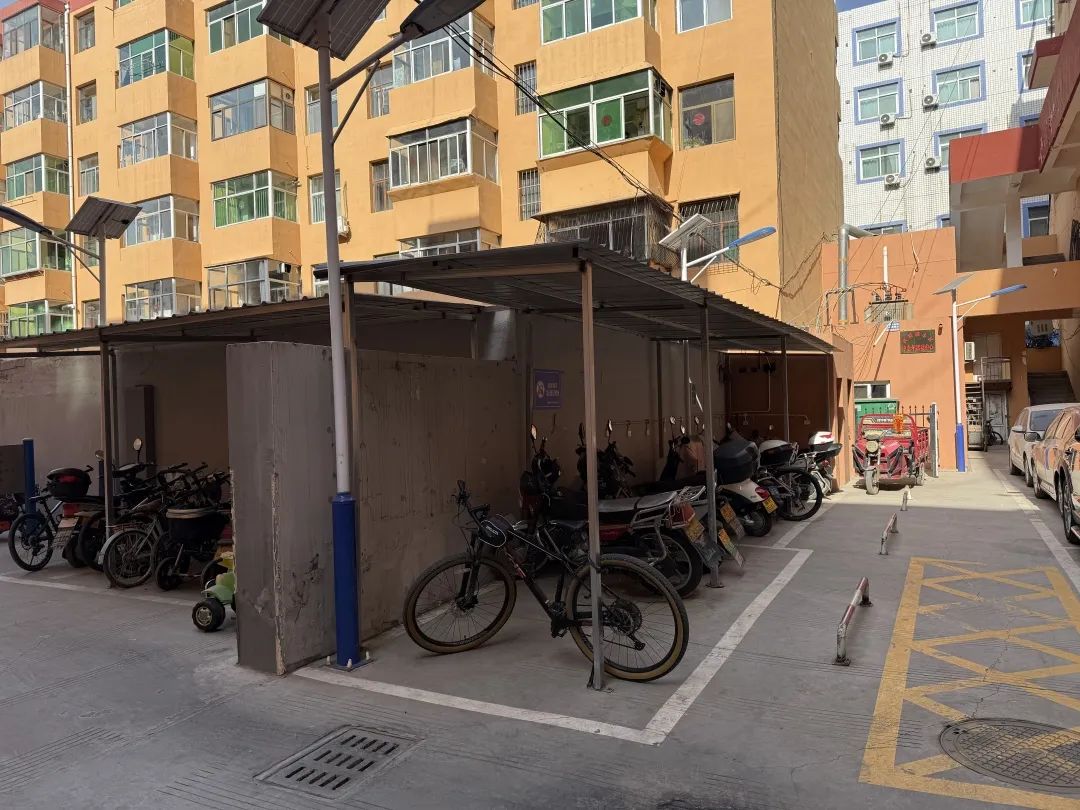 新明楼街道：党建引领促发展  “红色物业”聚民心 (6).jpg