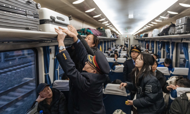 站站停的“慢”火车，串起山里村民的幸福